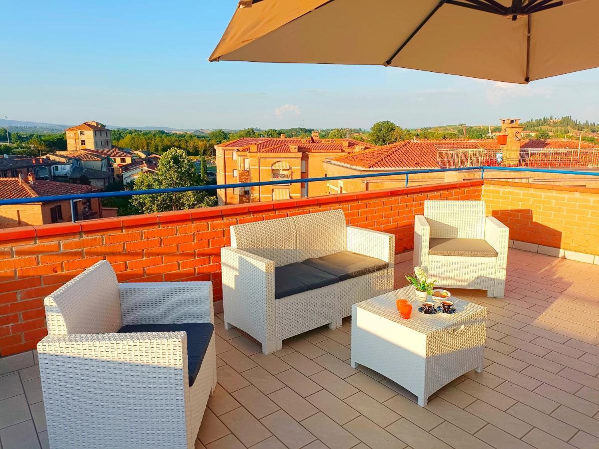 Siena Appartamento Con Splendido Terrazzo Presciano Eksteriør bilde
